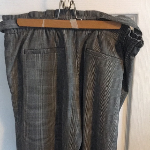 Plaid tapered pant with gathered top with tie size 14p Reitmans - Picture 4 of 4